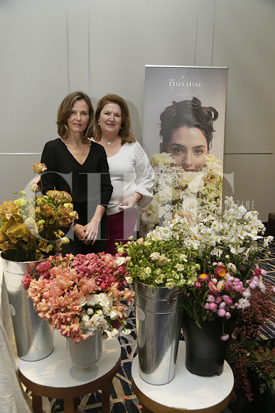 Gabriela Salazar y Consuelo  Asseff (3)