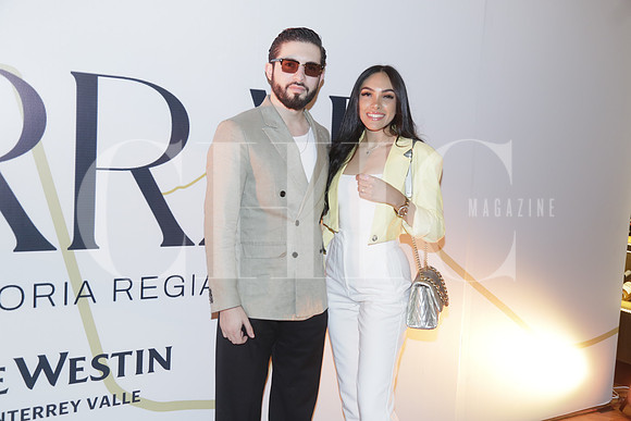 Adrián Garza y Melani Contreras
