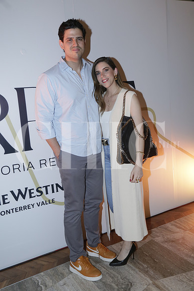Arturo Salazar y Michelle Williams (3)