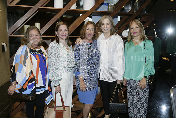 Graciela Rendón, Rosario Pacheco, Lucia Guerra, Hilda Elizondo y Leticia Treviño