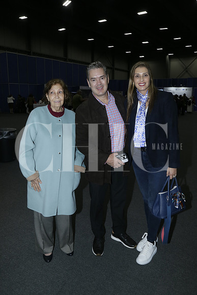 Conchita de Gómez, Mauricio Guerra y Rocio Gómez de Guerra (2)