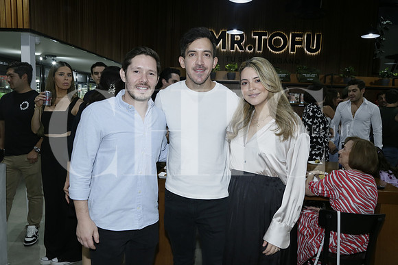 (socios y dueños) Raúl Arenas, Gerardo Iga y Monse Iga