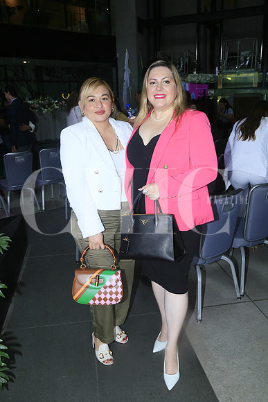 Nina Carrillo y Norma Dávila
