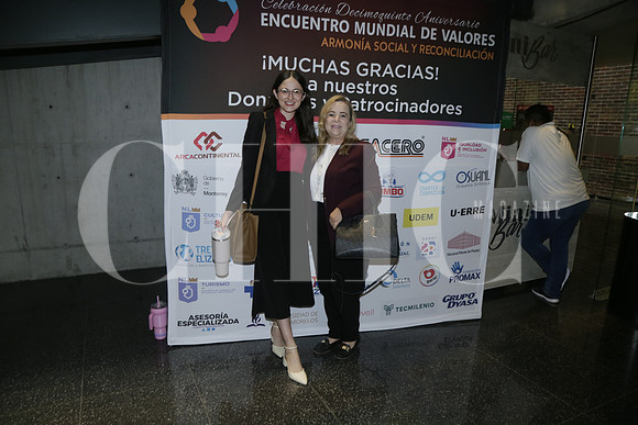 Aylin Dávila y Yolanda Leal (3)