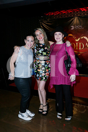 Alejandra Medina, Karina Garza y Katia Garza (2)