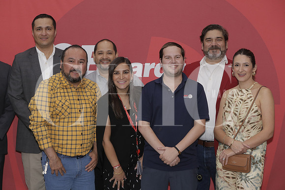 Ernesto Muñoz, Williams Almaraz, Cesar Roca, Luis Carlos de la Rosa, Marcela Luna, Javier Garza y Montserrat Lazo 2