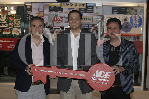 Miguel Bichara, Joaquin Pinzon y Adrián Bichara 2