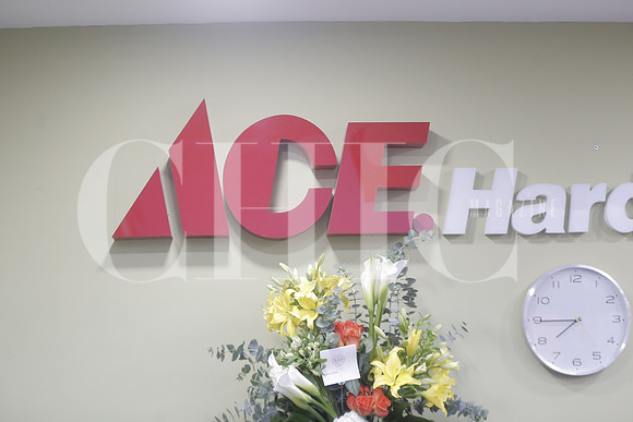 Inauguracion Ace Hardware 42