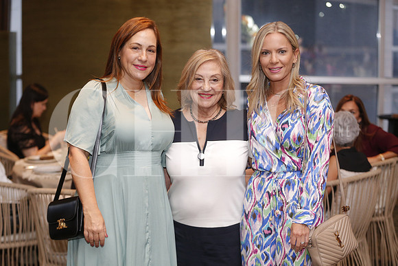 Margarita Ibarra, Margarita Rodríguez y Ana Carrillo 2