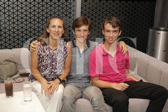 Lucía G de Garza, Santiago Garza y Ernesto Garza 3