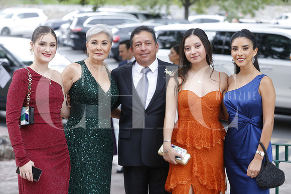 Gloria Martha Flores, Luis Flores, Isabella Flores y Tita Flores  5