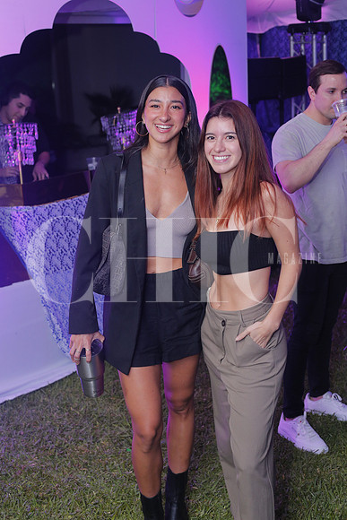 Cristina Paulin y Nicole Enriquez 2