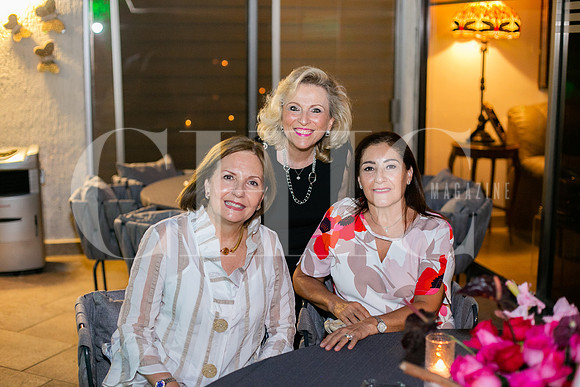 Anet Rojas de Manotau, Sonia Wapinski y Rosario Páez_