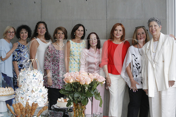 Laura Martínez, Paulina Treviño, Nora Balli, Alejandra Martínez, Rosa Alicia Califa, Mónica Valdés, Laura Santos, Laura Guzman y Georgia Elizondo 4