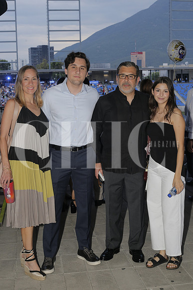 Erika Monter, Marcelo Elizondo, Romulo Elizondo y Katia Sanchez 1
