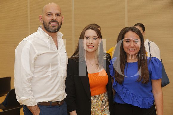Alejandro Vela, Viridiana Delgado y Sisy Berdines 2