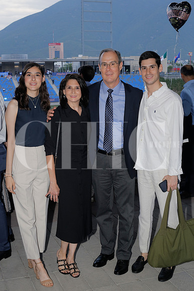 Mariluz Jimenez, Mariluz Gonzalez, Gerardo Jimenez y Gerardo Jimenez Gonzalez 2