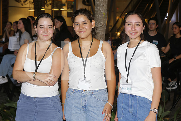 Vanina Aldape, Veronica Vargas y Valentina Fernandez 2