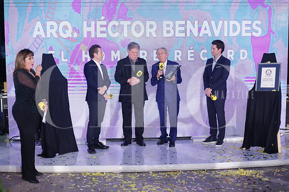 Entrega reconocimiento 55 años 18