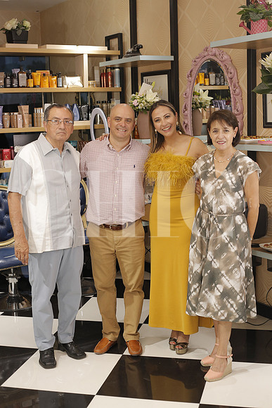 Carlos Vazquez, Carlos Vazquez, Claudia Berumen y Angeles Verduzco 3