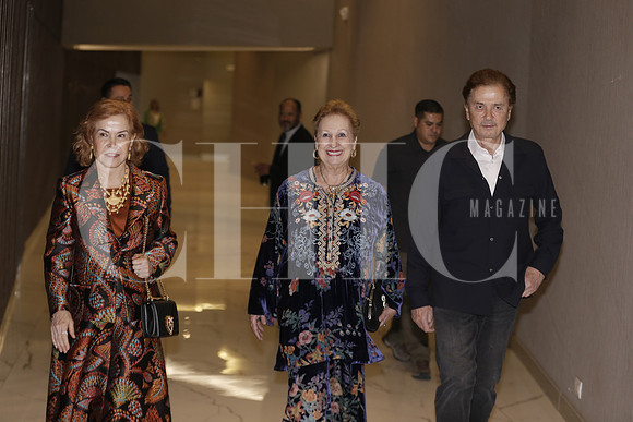 Esther Cueva,Alejandra Sada y Adrián Sada 6
