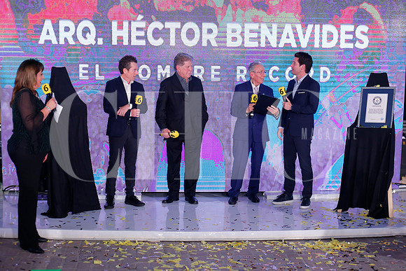 Entrega reconocimiento 55 años 13