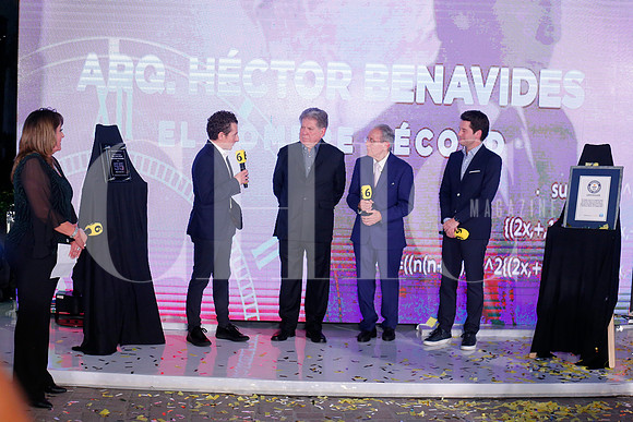 Entrega reconocimiento 55 años 4