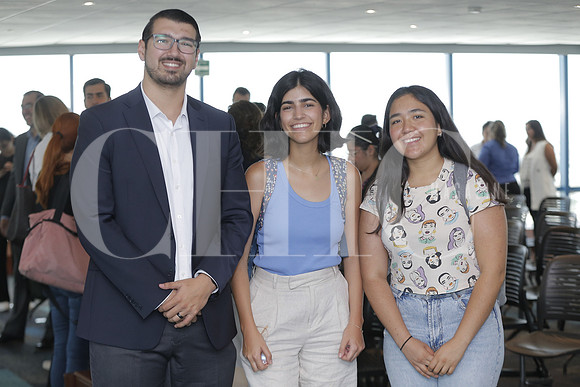 Victor Gutierrez, Vivian Razu y Ana Daniela Ramirez 2