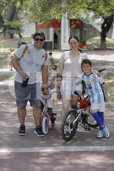 Alejandro Alcala, Rebeca Alcala, Beba Lopez y Alejandro Lopez 5