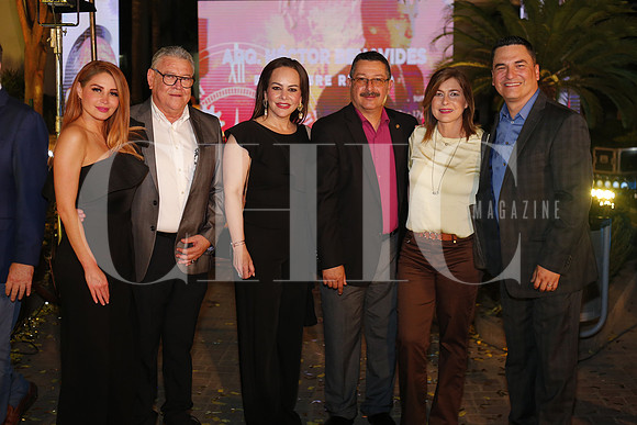 Sandra Sandoval, Julian Gonzalez, Carmen Lilia Cantú, Raúl Villarreal, Magda Gonzalez y Josúe Becerra 3