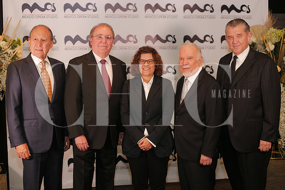 Alberto de la Garza Evia, Alejandro Perez Elizondo, Carolina Demanueles Alvarez, Gustavo de la Garza y Jorge Vazquez  4