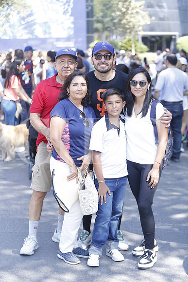 Elsa Morales, Aurelio Hernandez, Aurelio Hernandez, Nicolas Hernandez y Adriana Hernandez 3