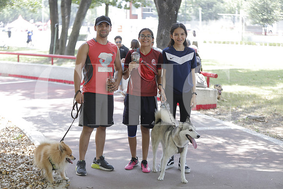 Eliseo Castro, Sandra Maria Castro y Frida Castro 5