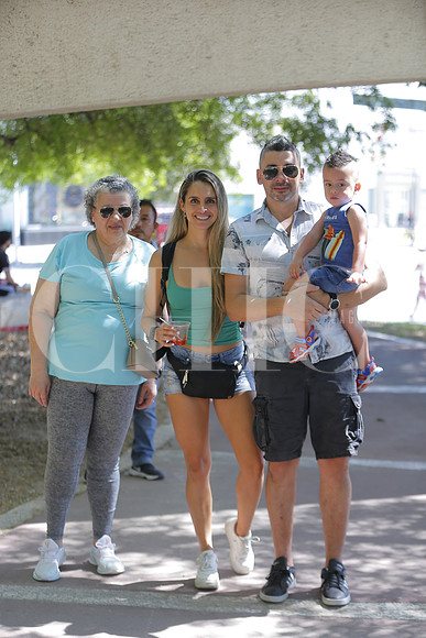 Sara Lobos, Vanessa Paez, Alejandro Perez  y Rojo Perez 2