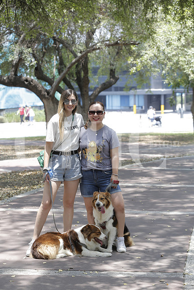 Liss Hidalgo y Katia Martinez 2