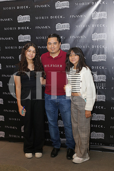Alexa Avalos, Uvani Avalos e Ines Avalos 2