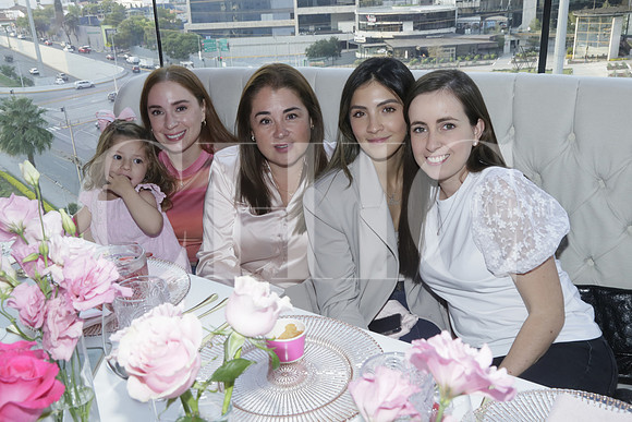 Elisa Lozano, Costanza García, Mildred Mendoza, Marialy Treviño y Leticia Ríos (2)