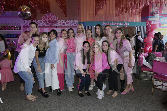 Fabiola Raya y amigas
