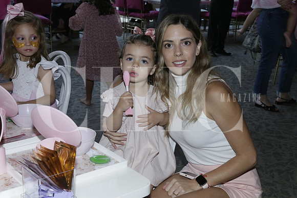 Luciana Garza y Lucia González