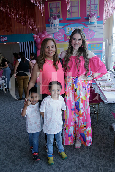 Tamara Morales, Astrid Rivero, Leonardo Sosa y Enrique Sosa