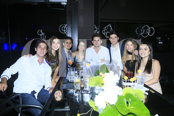 Diego Odriozola, Marcela Alanis, Rodrigo Saenz, Marela Gomez Junco, Carlos Ruíz, Eduardo Molina, Raquel Chapa y Dany Benitez  (2)
