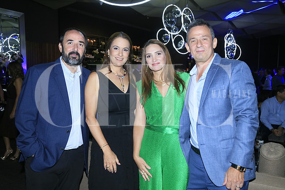 Ángel Cueva, Marilú Reyes de Cueva, Mónica Morales y David Fernández