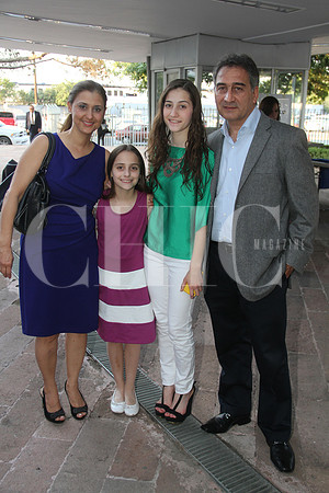 Mónica de Lugo, Mariana Lugo, Mónica Lugo y Eliseo Lugo