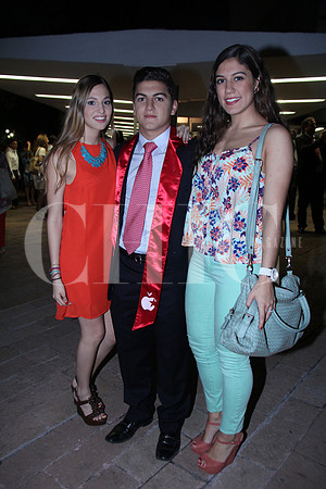Claudia Walls, Diego Romero y Rosa Laila Romero