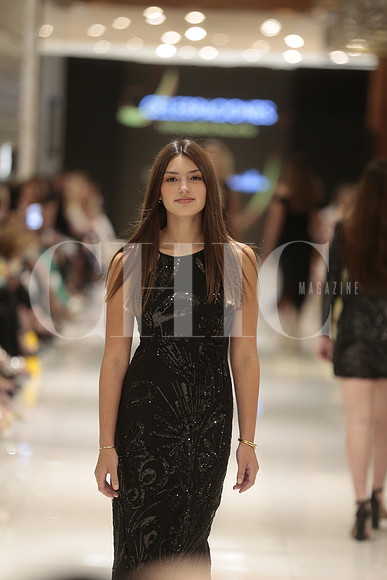 Desfile ya puedo escucharte 379