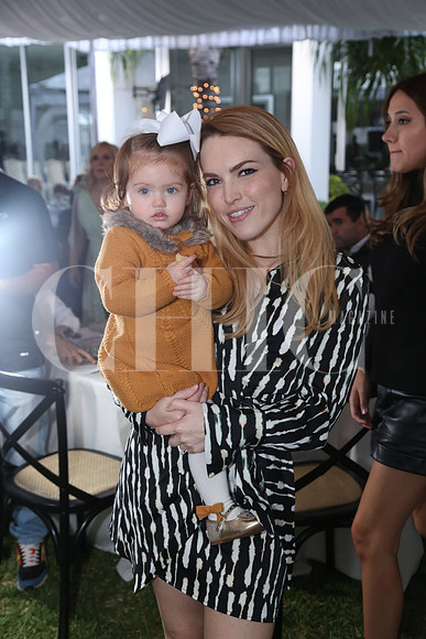 Raquel Mier y Verónica Meade