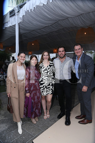 Laura Quintanilla, Laura Salazar, Mary Gaby Bayón, Mauricio Quintanilla y Sergio Quintanilla