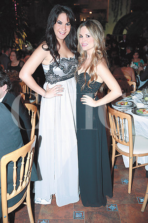 Vivian García y Gaby Mier