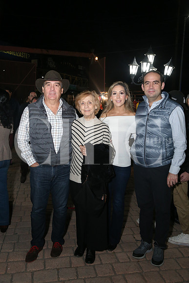 Alberto Garza, Consuelo Garza, Bárbara Duarte de Garza y Gerardo Garza 0