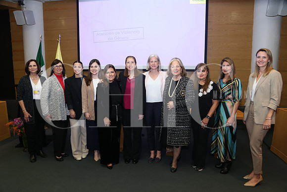Blanca Maiz, Rosa María González de Dávila, Fernada Quiroga, Luisa Gutiérrez, Marcela Chavarria, Isabela Navarro, Sandra Shadik, Liliana Melo de Sada, Araceli W.ching, Paulette Moreno de Alanis y